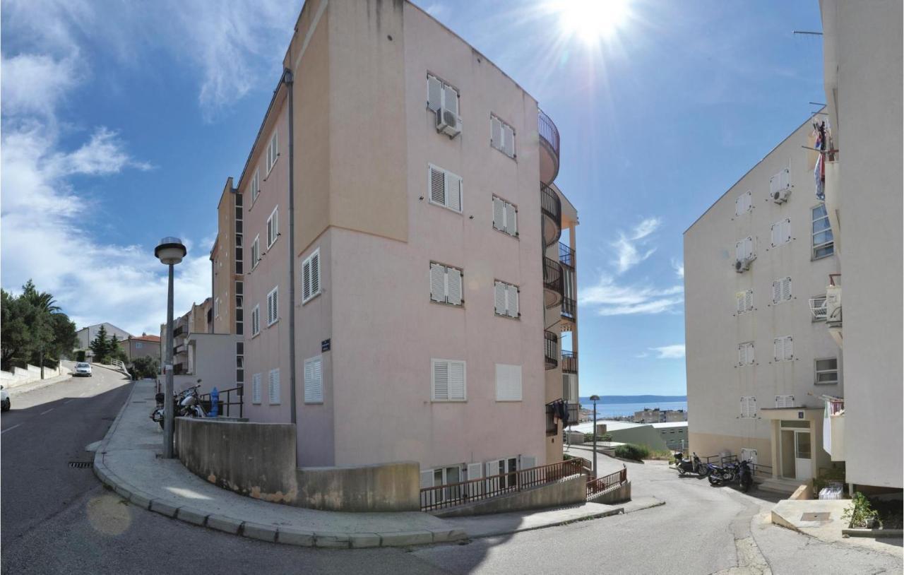 Stunning Apartment In Makarska With Kitchen Kültér fotó